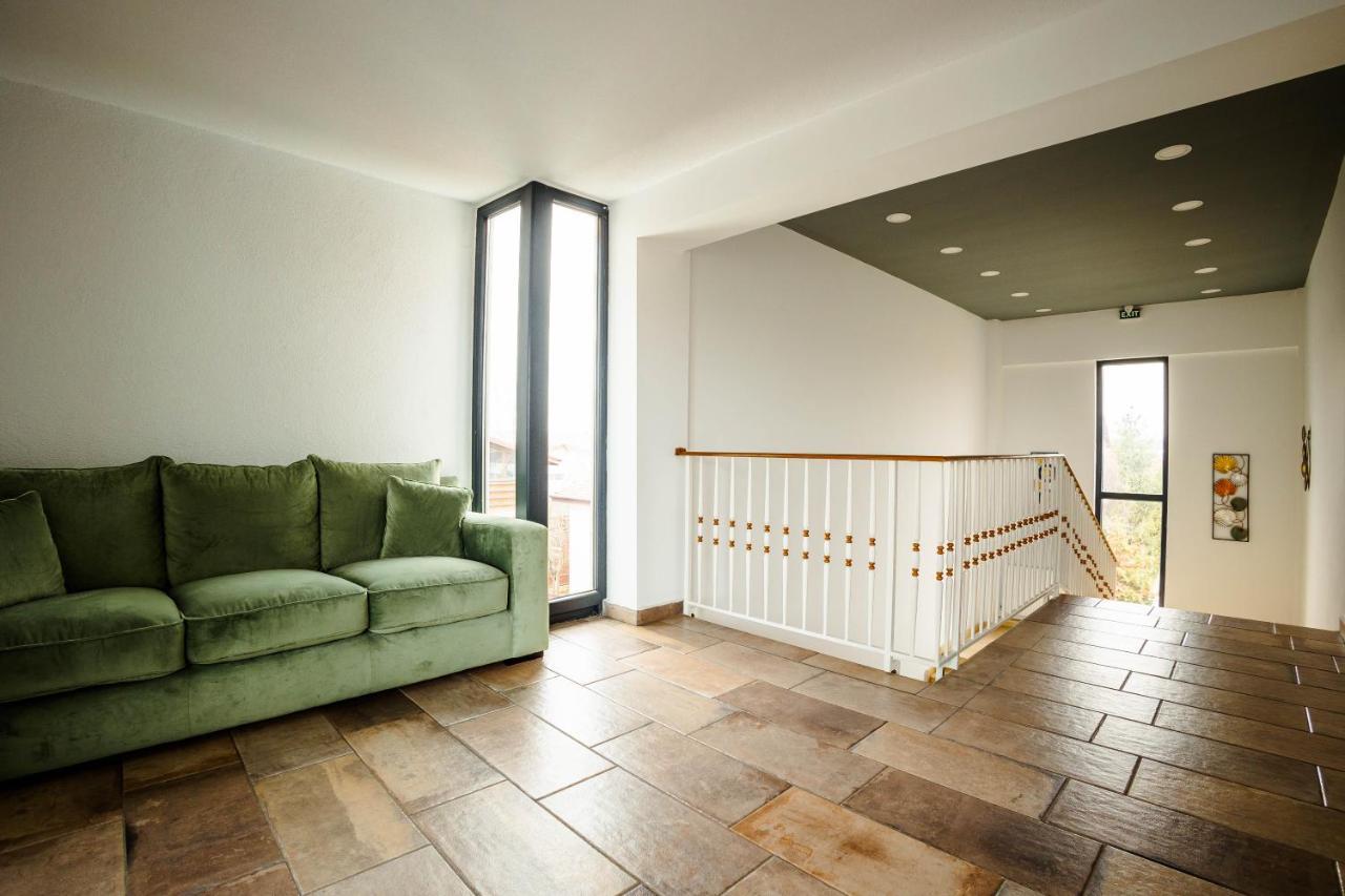 Bliss Inn Tunari Voluntari 外观 照片